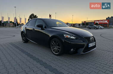 Седан Lexus IS 2013 в 