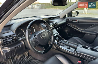 Седан Lexus IS 2013 в 