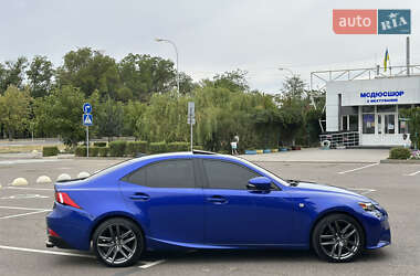 Седан Lexus IS 2014 в 