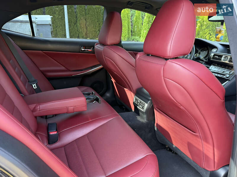Седан Lexus IS 2014 в Харькове