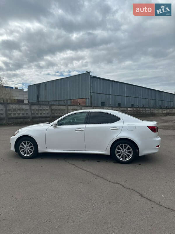 Седан Lexus IS 2012 в Луцке