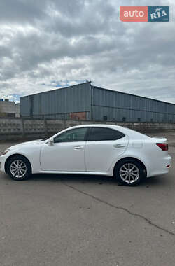 Седан Lexus IS 2012 в 