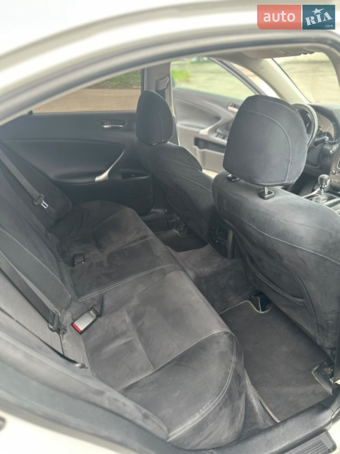 2012 Lexus IS - мініатюра 10