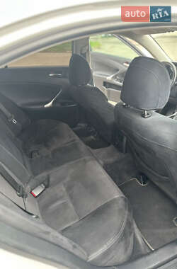 Седан Lexus IS 2012 в 