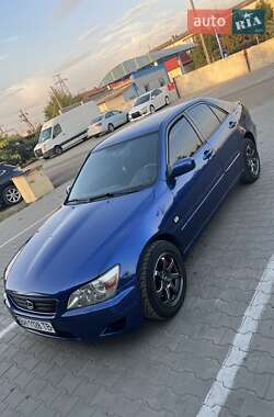 Седан Lexus IS 2001 в 
