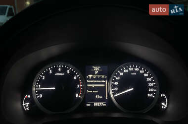 Седан Lexus IS 2013 в 