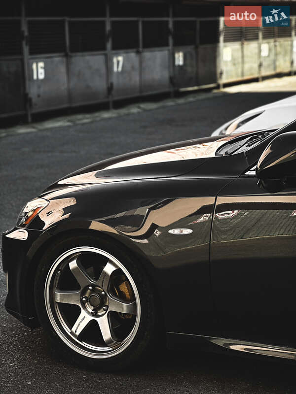 Lexus IS 2005