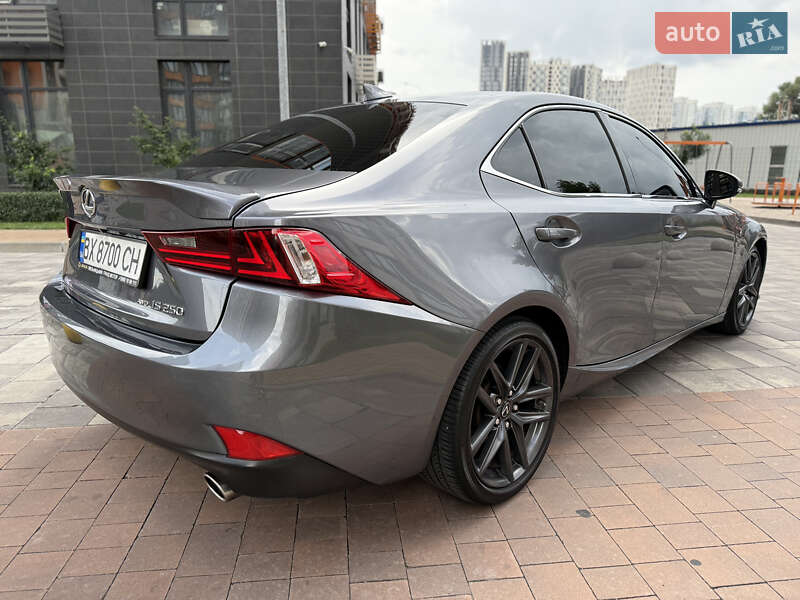 Седан Lexus IS 2013 в Киеве