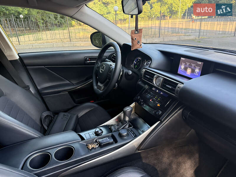 Седан Lexus IS 2013 в Одессе