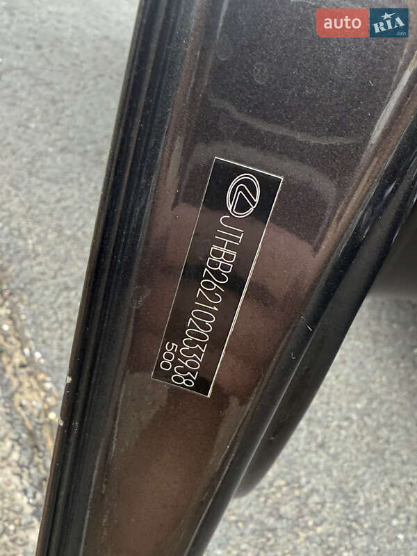 Седан Lexus IS 2009 в Краснограде
