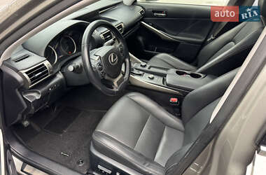 Седан Lexus IS 2014 в 