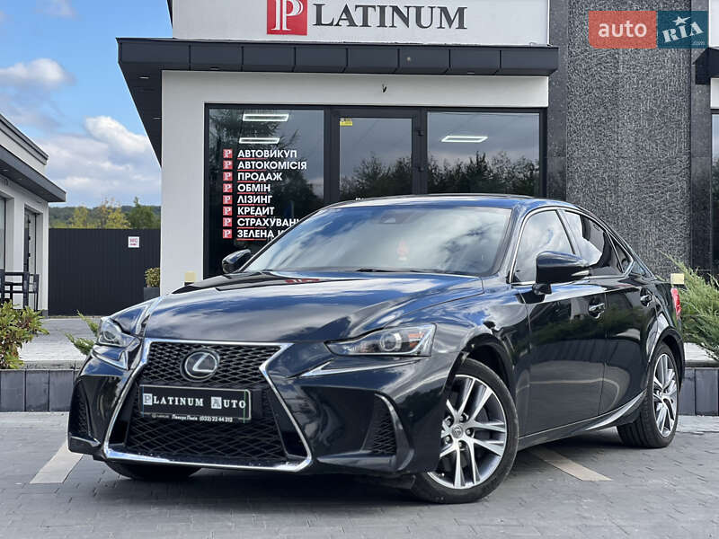 Седан Lexus IS 2020 в Ужгороде