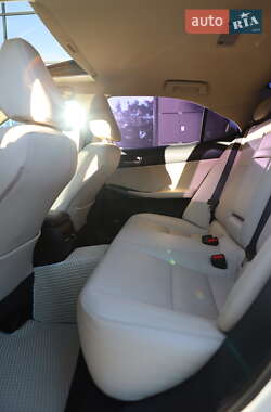 Седан Lexus IS 2013 в 