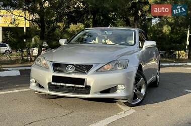 Кабриолет Lexus IS 2010 в 
