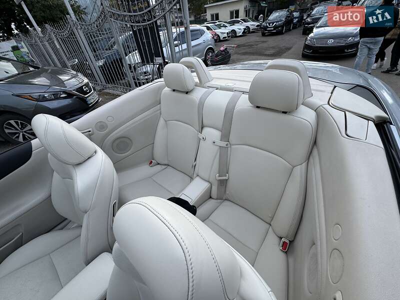 Кабриолет Lexus IS 2010 в Одессе