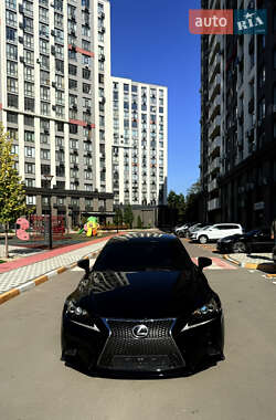 Седан Lexus IS 2016 в Києві