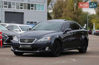 Седан Lexus IS 2010 в 
