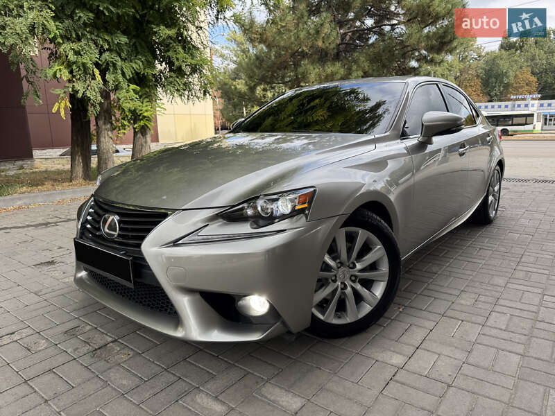 Седан Lexus IS 2013 в Днепре