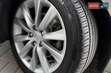 Седан Lexus IS 2013 в 