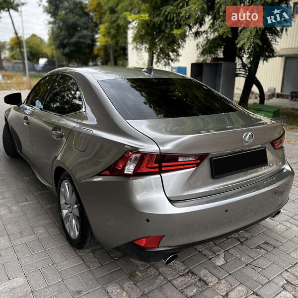 Седан Lexus IS 2013 в Днепре