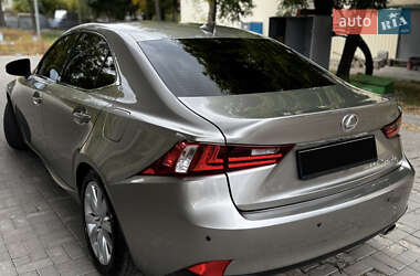 Седан Lexus IS 2013 в 