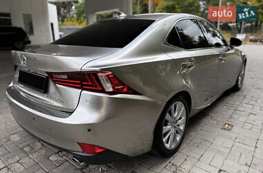Седан Lexus IS 2013 в 