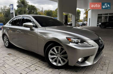 Седан Lexus IS 2013 в 