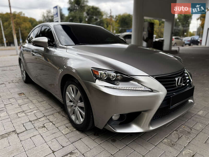 Седан Lexus IS 2013 в Днепре