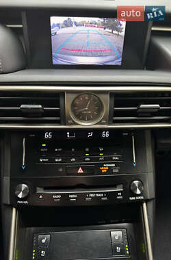 Седан Lexus IS 2013 в 