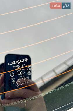 Седан Lexus IS 2010 в 