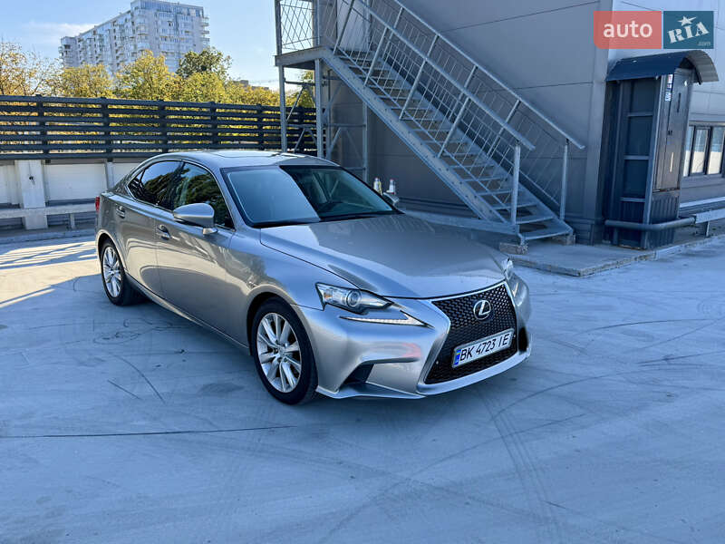 Седан Lexus IS 2014 в Киеве