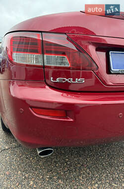 Кабриолет Lexus IS 2011 в 