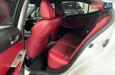 Седан Lexus IS 2016 в 