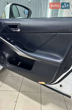 Седан Lexus IS 2014 в 