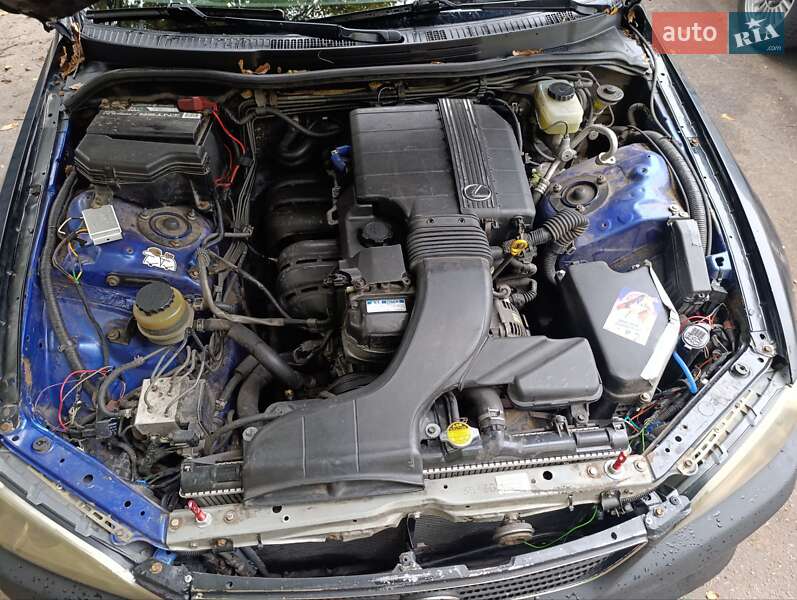 Седан Lexus IS 1999 в Новомосковске фото 8 Седан Lexus IS 1999 в Новомосковске