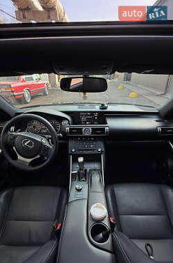 Седан Lexus IS 2014 в 