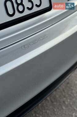Седан Lexus IS 2015 в 