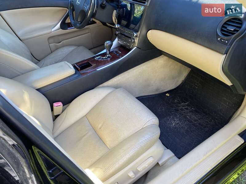 Седан Lexus IS 2006 в Києві