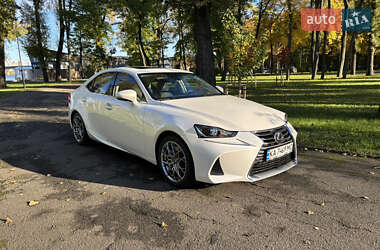 Седан Lexus IS 2018 в Києві