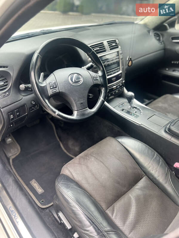 Седан Lexus IS 2006 в Одессе
