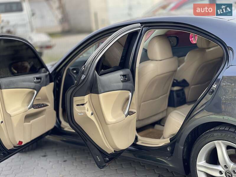 Седан Lexus IS 2006 в Тернополе
