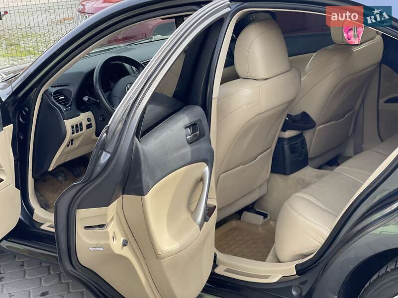 Седан Lexus IS 2006 в Тернополе