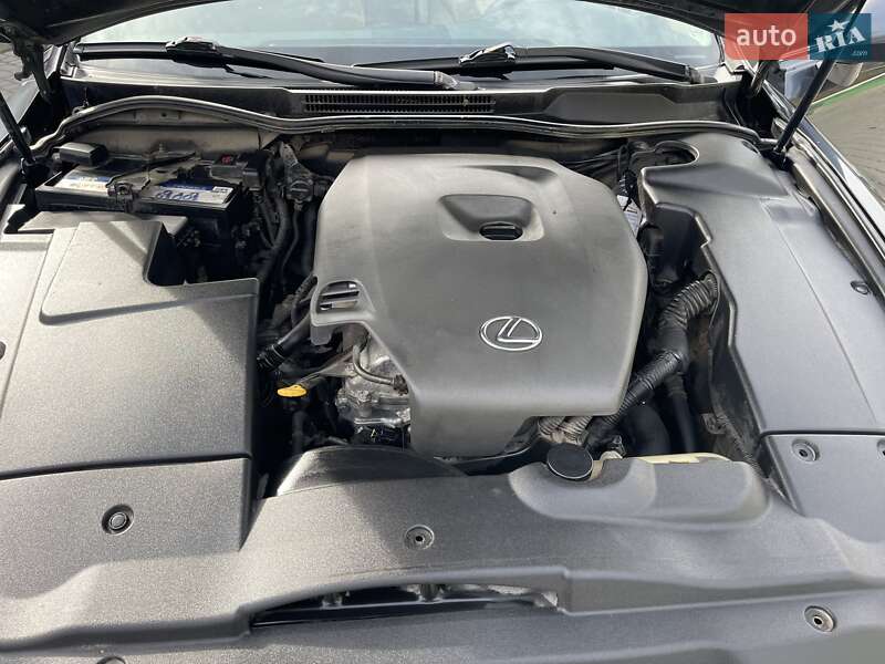 Седан Lexus IS 2006 в Тернополе