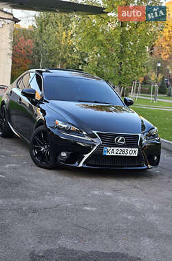 Седан Lexus IS 2014 в 