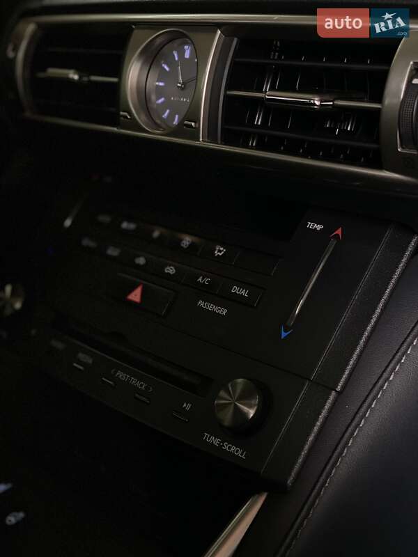 Седан Lexus IS 2015 в Богодухіву фото 27 Седан Lexus IS 2015 в Богодухіву