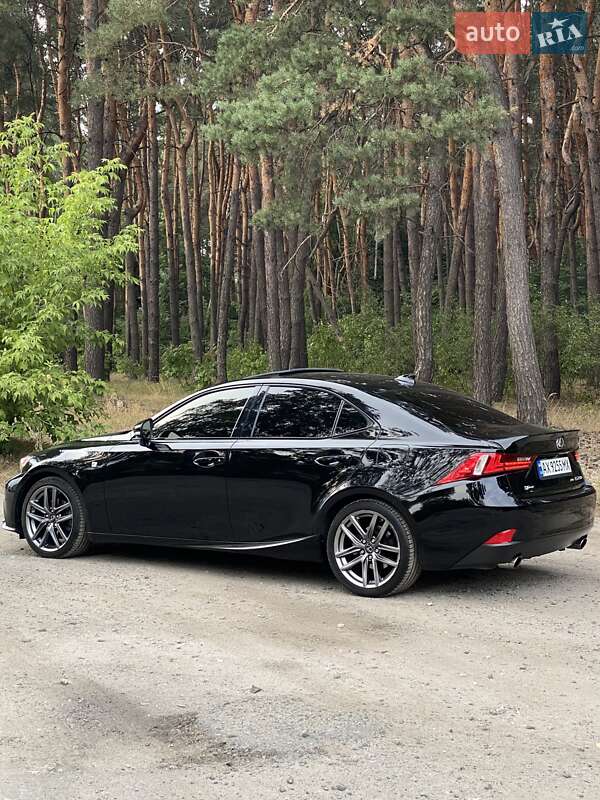 Седан Lexus IS 2015 в Богодухіву фото 2 Седан Lexus IS 2015 в Богодухіву