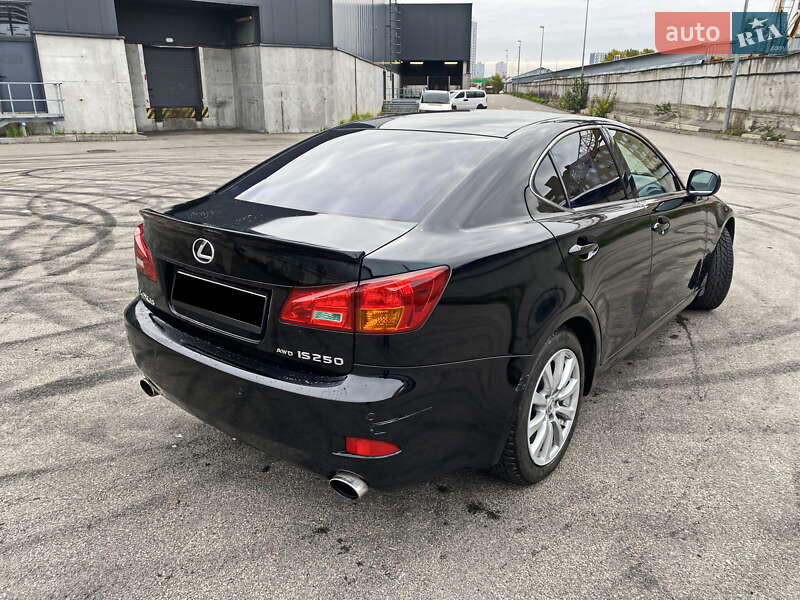 Седан Lexus IS 2006 в Києві