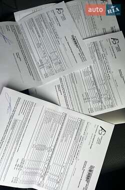 Седан Lexus IS 2017 в 