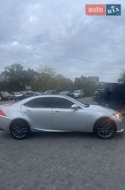 Седан Lexus IS 2016 в 