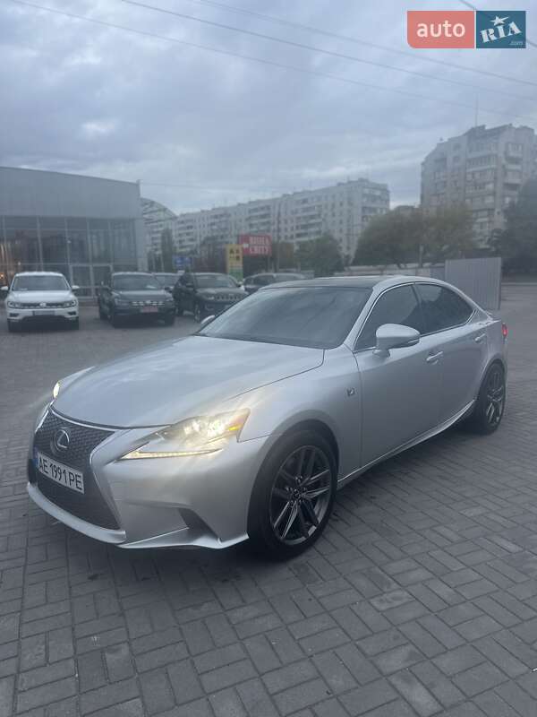 Седан Lexus IS 2016 в Запоріжжі фото 19 Седан Lexus IS 2016 в Запоріжжі